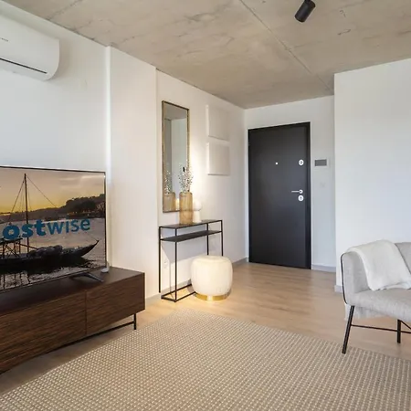 Apartament Host Wise - Luxurious Impressive - Balcony And Pool Vila Nova de Gaia
