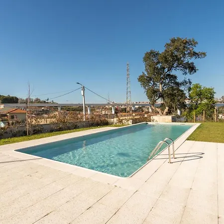 Apartament Host Wise - Luxurious Impressive - Balcony And Pool *