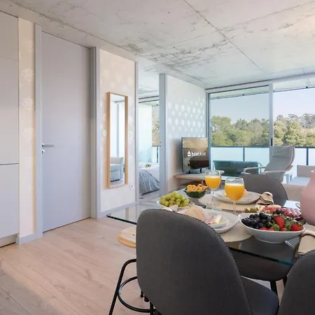 Host Wise - Luxurious Impressive - Balcony And Pool