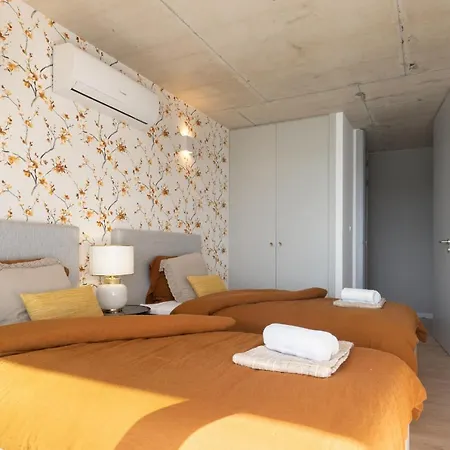 Host Wise - Luxurious Impressive - Balcony And Pool *