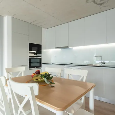 Host Wise - Luxurious Impressive - Balcony And Pool *