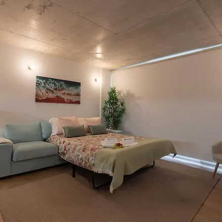 Apartment Host Wise - Luxurious Impressive - Balcony And Pool
