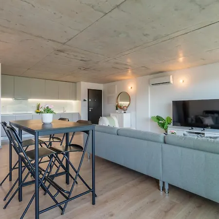 Host Wise - Luxurious Impressive - Balcony And Pool *