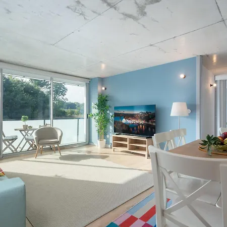 Host Wise - Luxurious Impressive - Balcony And Pool