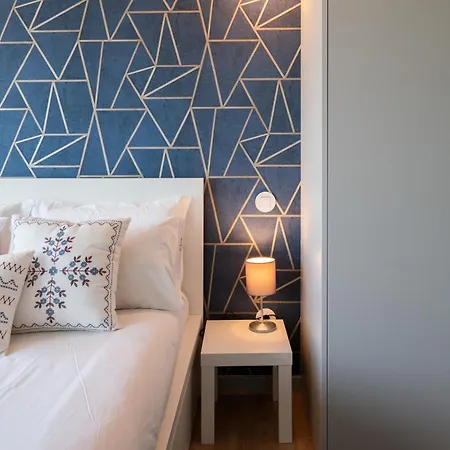 Apartman Host Wise - Luxurious Impressive - Balcony And Pool *