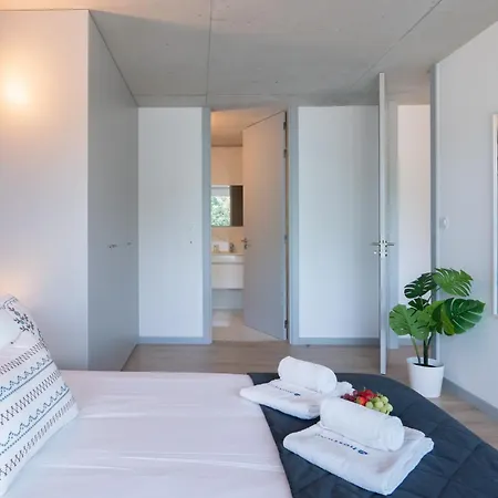 Host Wise - Luxurious Impressive - Balcony And Pool