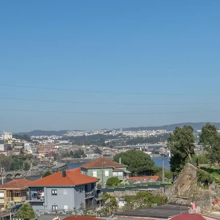 Host Wise - Luxurious Impressive - Balcony And Pool Daire