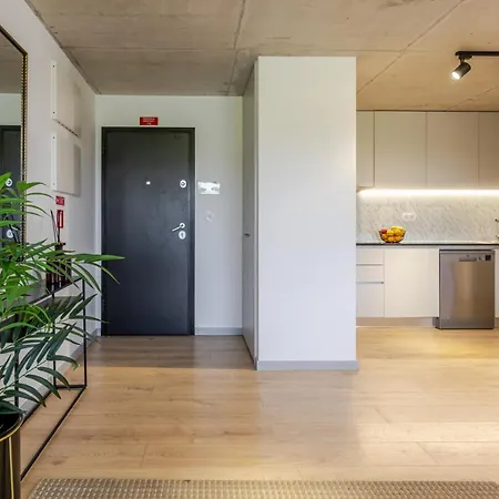 شقة Host Wise - Luxurious Impressive - Balcony And Pool *