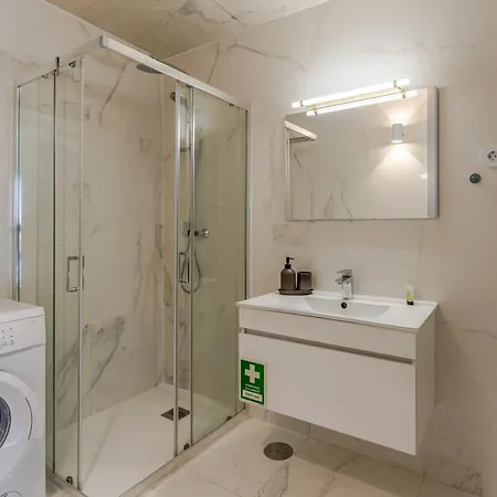 شقة Host Wise - Luxurious Impressive - Balcony And Pool *
