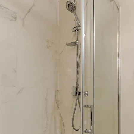Host Wise - Luxurious Impressive - Balcony And Pool * فيلا نوفا دي غايا