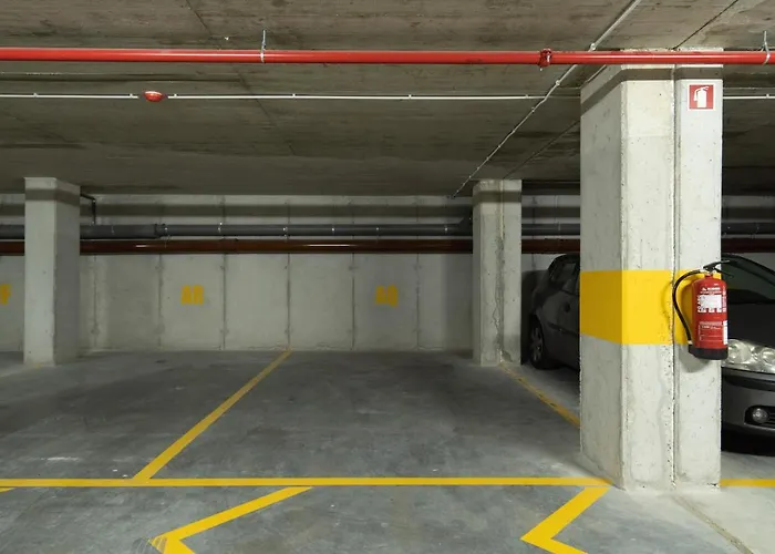 Host Wise - Luxurious Impressive - Balcony And Pool Appartement *