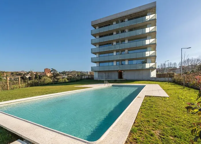 Host Wise - Luxurious Impressive - Balcony And Pool