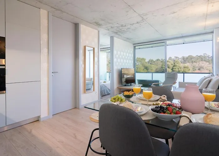 Host Wise - Luxurious Impressive - Balcony And Pool