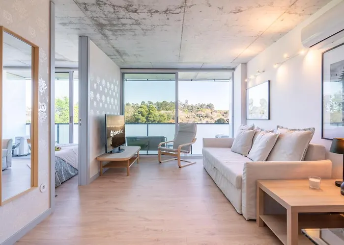 Host Wise - Luxurious Impressive - Balcony And Pool *