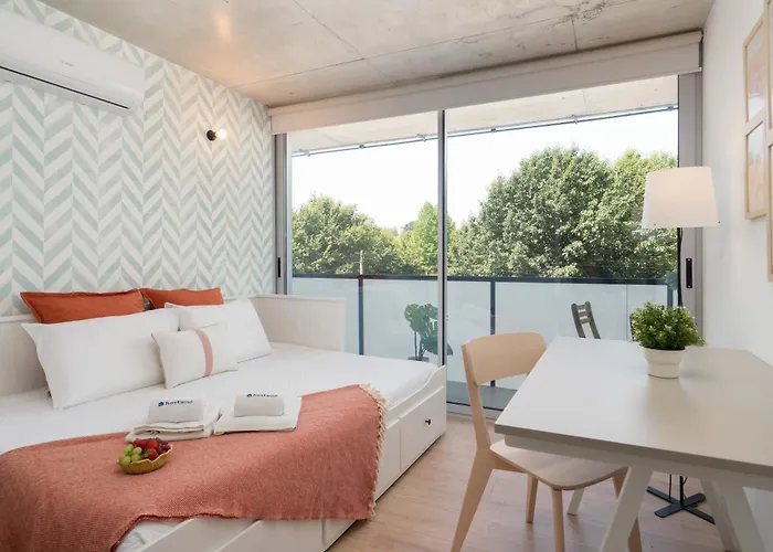 Host Wise - Luxurious Impressive - Balcony And Pool